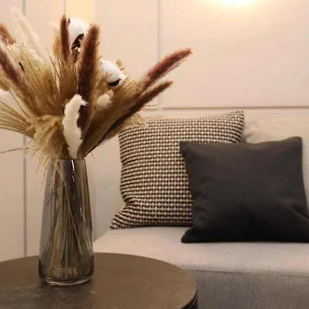 아파트 Charming & Luxe Gem-old Town- Garibaldi - Fully Equipped & Renovated *
