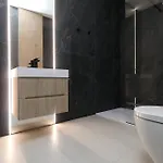 Suite Garibaldi 54 Renovated 1Br In Old Town Olbia *