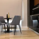 Suite Garibaldi 54 Renovated 1Br In Old Town Olbia Appartamento *