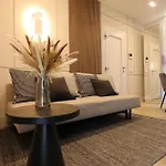 Appartamento Suite Garibaldi 54 Renovated 1Br In Old Town Olbia