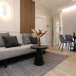 Suite Garibaldi 54 Renovated 1Br In Old Town Olbia Appartamento Olbia