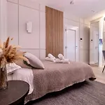Suite Garibaldi 54 Renovated 1Br In Old Town Olbia Olbia