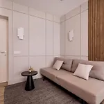 Suite Garibaldi 54 Renovated 1Br In Old Town Olbia * Olbia