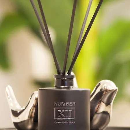 Charming & Luxurious Garibaldi Big - Fully Equipped & Renovated - Old Town Lägenhet Olbia