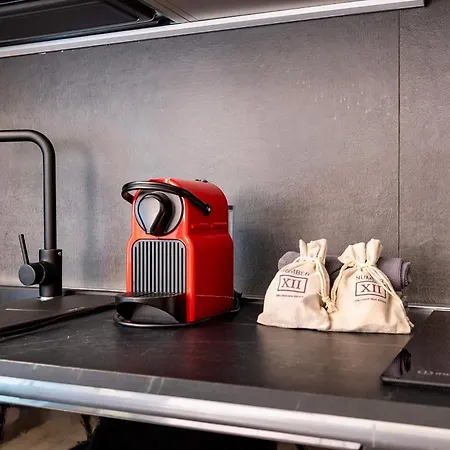 Charming & Luxurious Garibaldi Big - Fully Equipped & Renovated - Old Town Lägenhet *