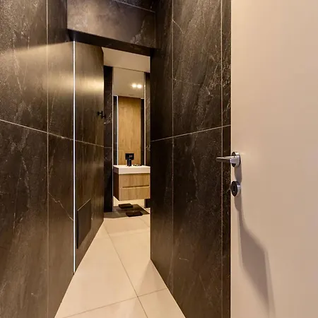 Lägenhet Charming & Luxurious Garibaldi Big - Fully Equipped & Renovated - Old Town