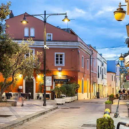 Charming & Luxurious Garibaldi Big - Fully Equipped & Renovated - Old Town Lägenhet Olbia