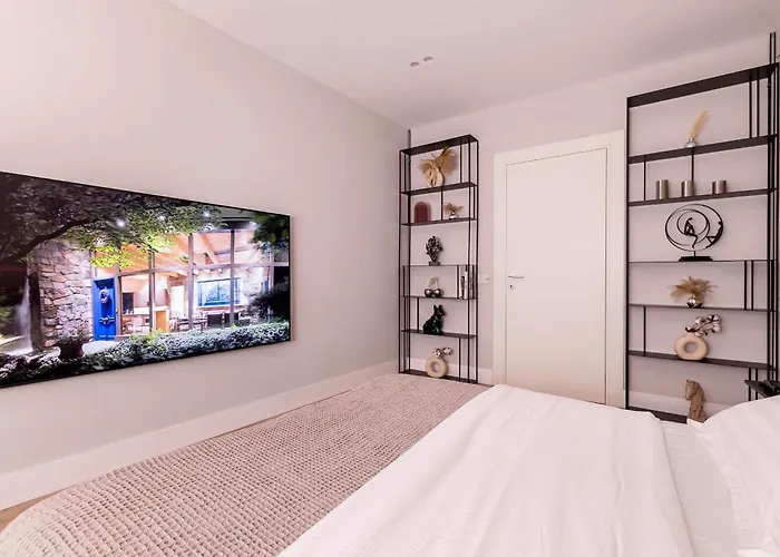 Apartament Charming & Luxurious Garibaldi Big - Fully Equipped & Renovated - Old Town *